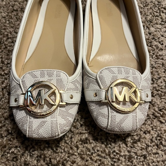 Michael Kors biege loafers - Picture 5 of 5